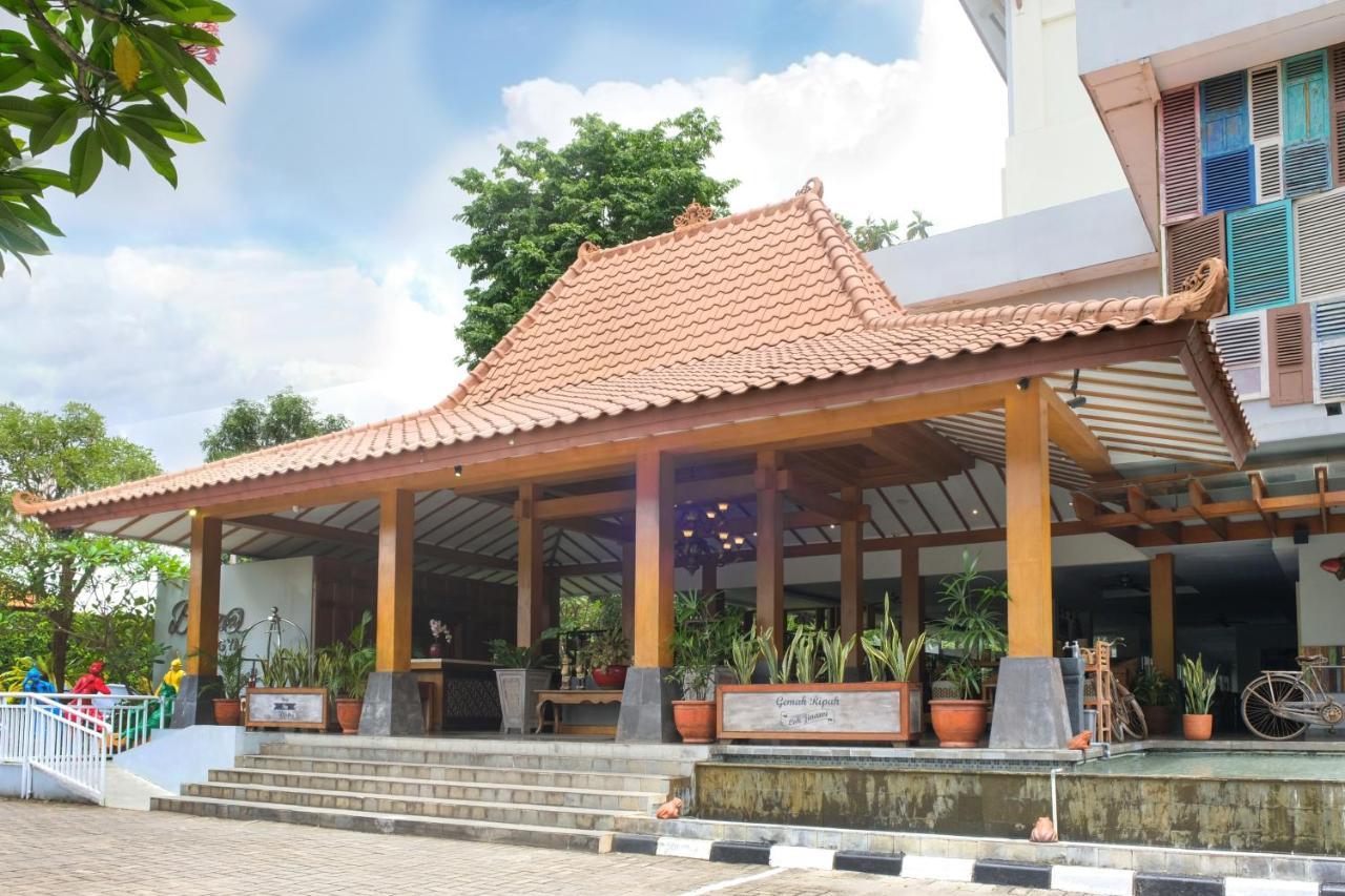 Burza Hotel Yogyakarta Eksteriør bilde