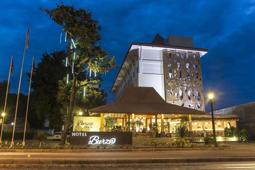 Burza Hotel Yogyakarta Eksteriør bilde