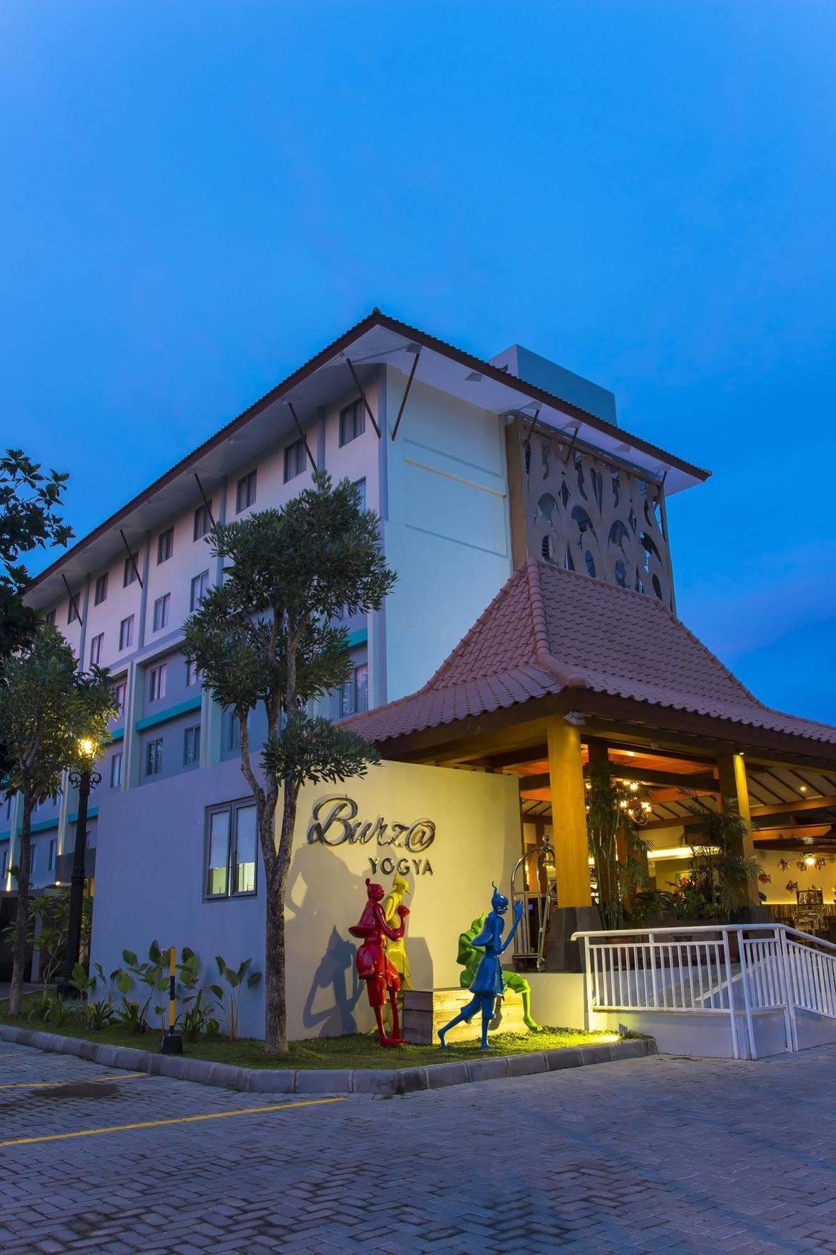 Burza Hotel Yogyakarta Eksteriør bilde